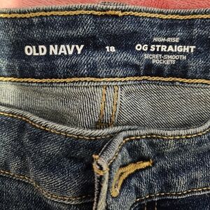 NWOT - Old Navy high-rise OG Straight jeans shorts